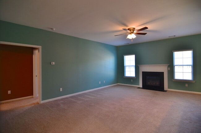 Building Photo - 242 Hawkins Creek Rd