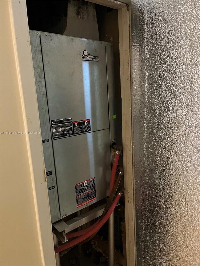 Building Photo - 8233 Harding Ave