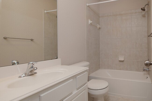 Building Photo - 47 N Spinning Wheel Cir