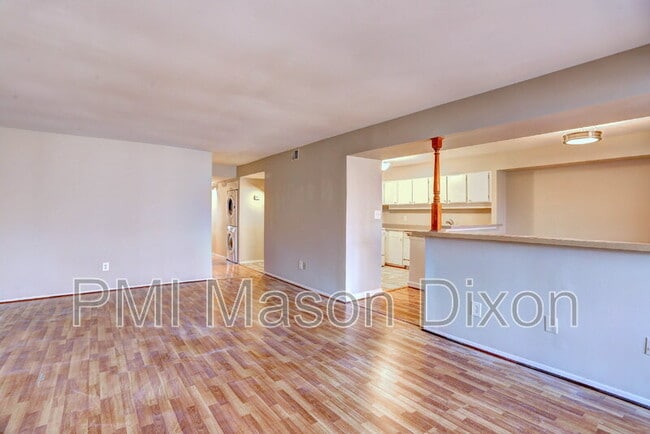 Building Photo - 5681 Harpers Farm Rd