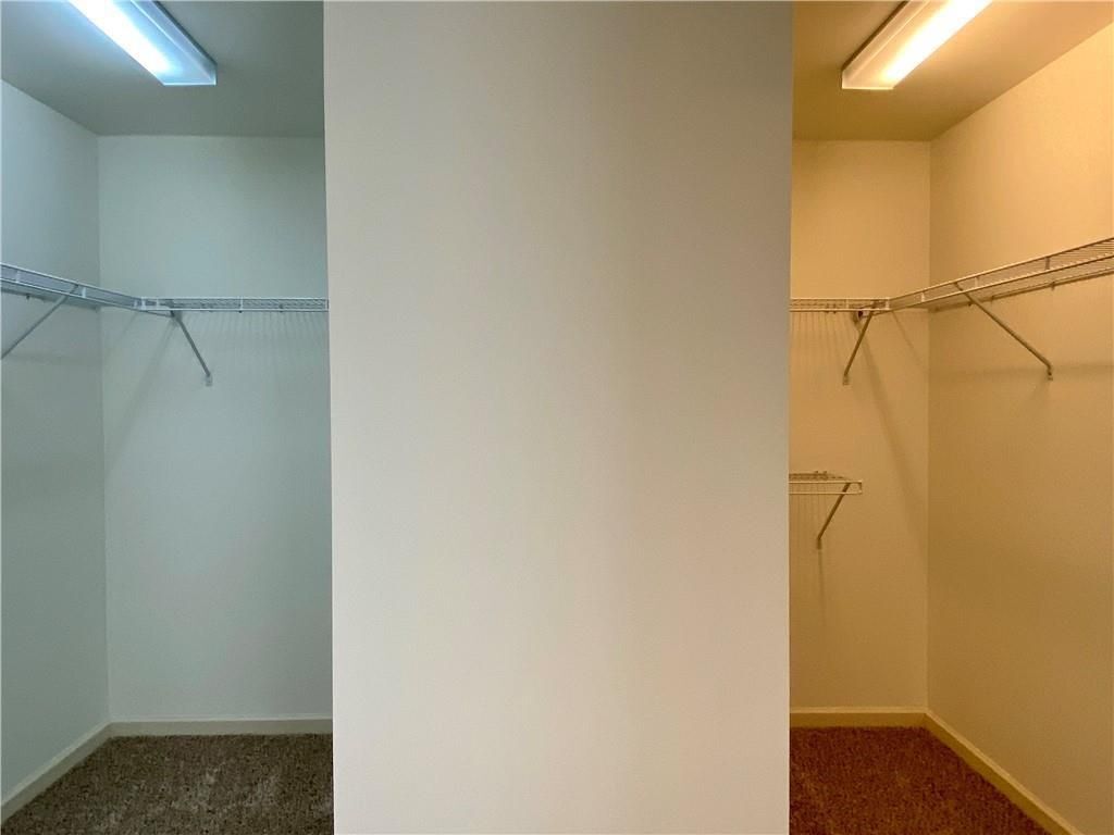 Building Photo - 611 Stonehurst Ln