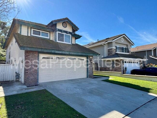 Building Photo - 15572 Ficus St