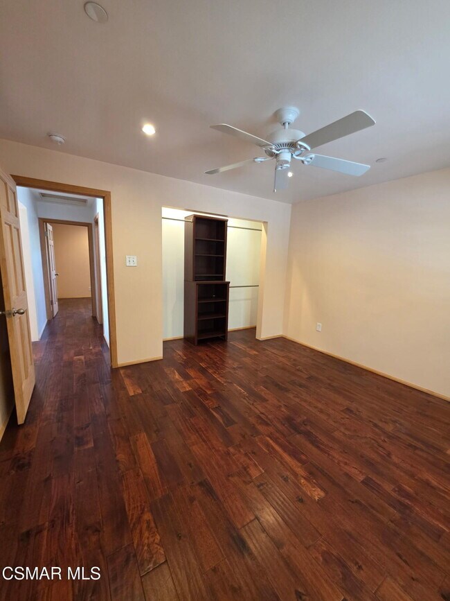 Building Photo - 6172 Sylvan Dr