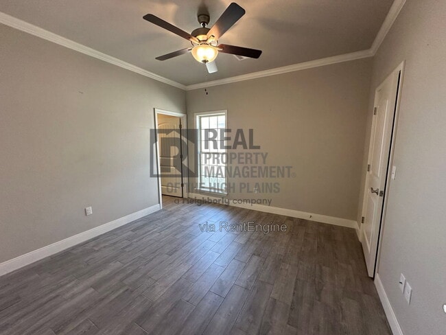Building Photo - 7604 Crestline Dr