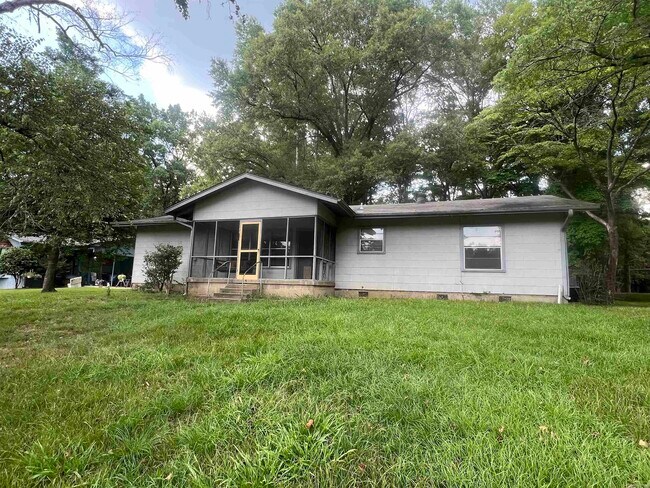 Primary Photo - 131 Snug Harbor Cir
