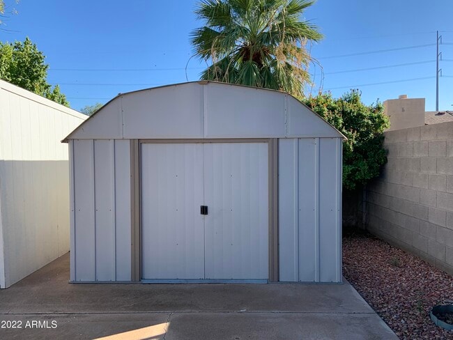 Building Photo - 3213 W McRae Way