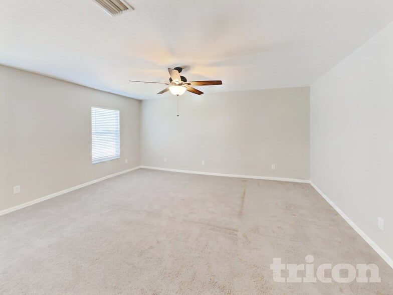 Building Photo - 10908 Golden Silence Dr
