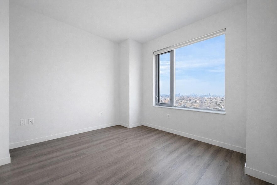 Building Photo - 1524 Sheepshead Bay Rd