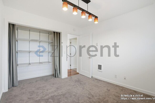 Building Photo - 1200 Opal St