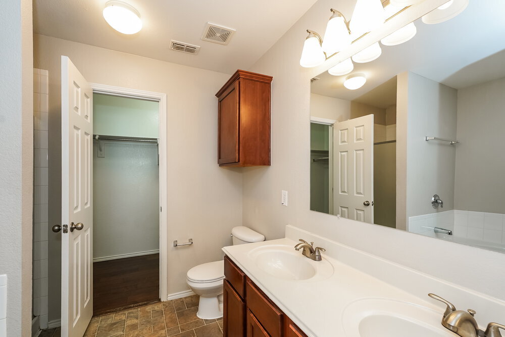 Building Photo - 110 Comanche Trail