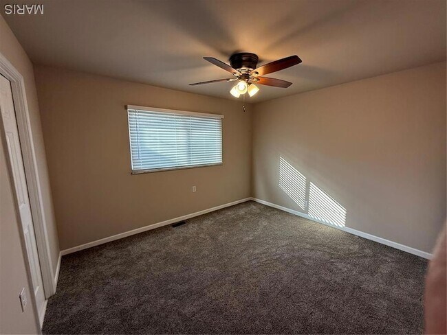 Building Photo - 3335 Ipswich Ln