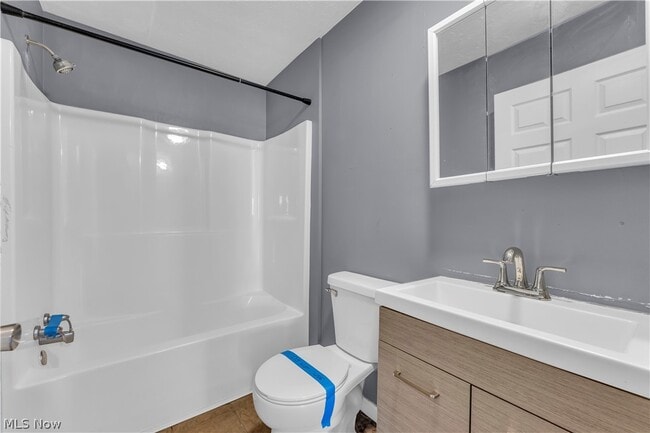 Building Photo - 1771 E 37th St