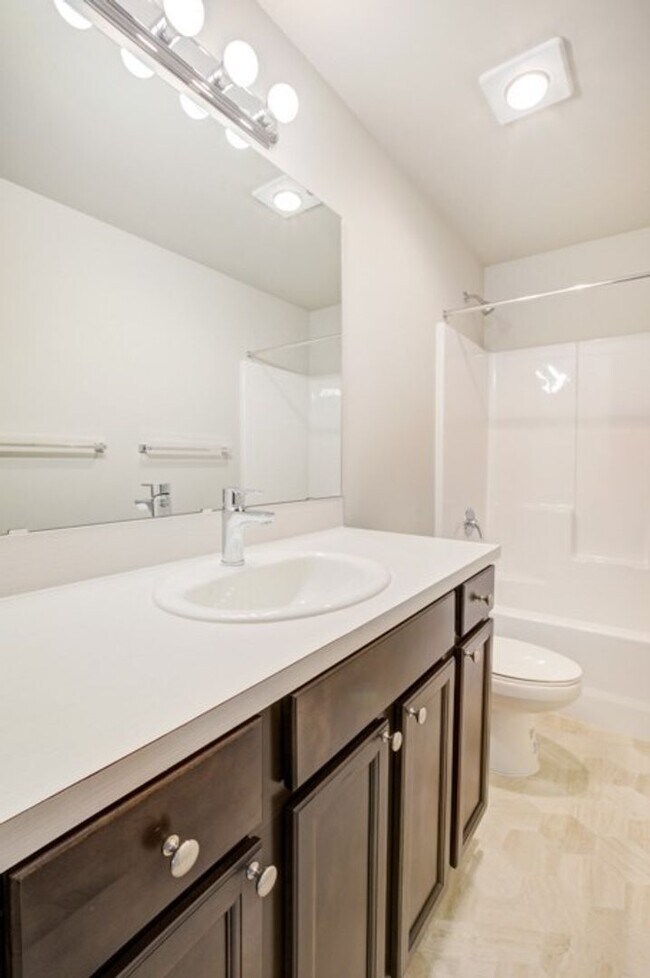 Building Photo - 4bd 2.5ba in LSSD