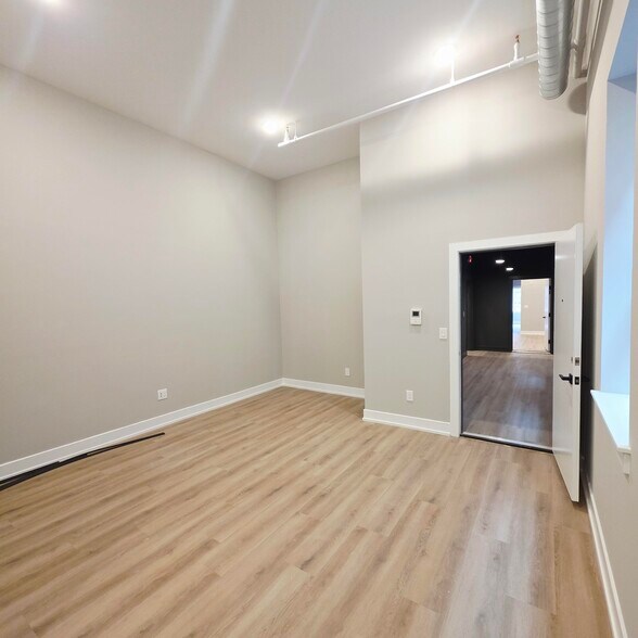 Building Photo - 714 Chestnut St