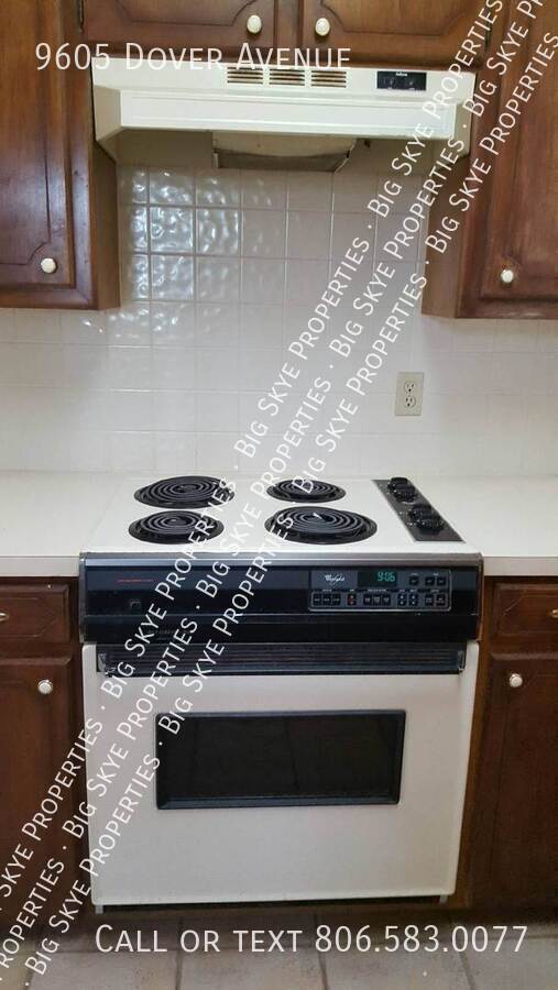 Building Photo - 9605 Dover Ave