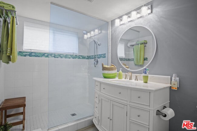 Building Photo - 74125 San Marino Way