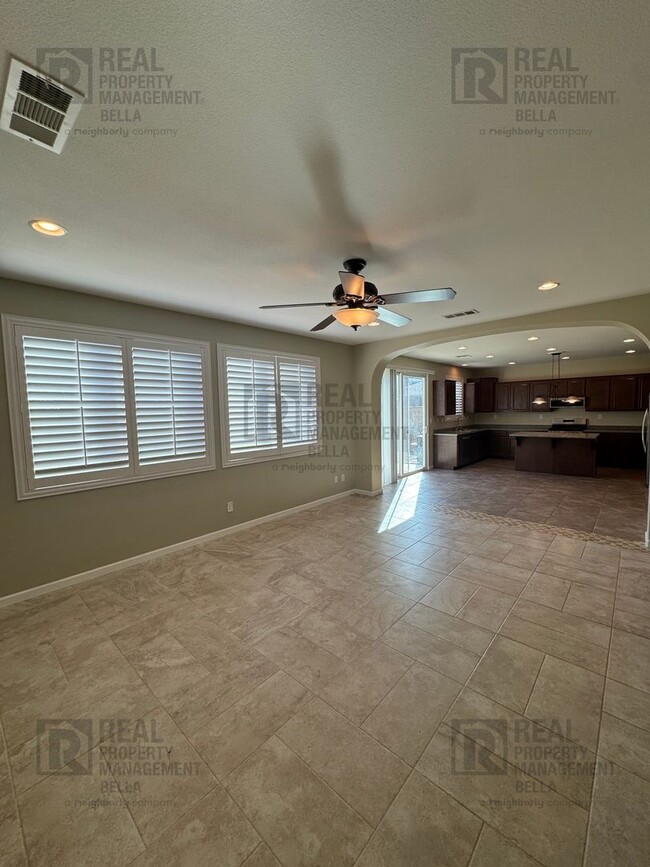 Building Photo - Stylish Corner-Lot Home with Gourmet Kitch...