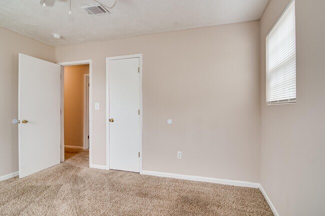 Building Photo - 3453 Pine Hill Rd