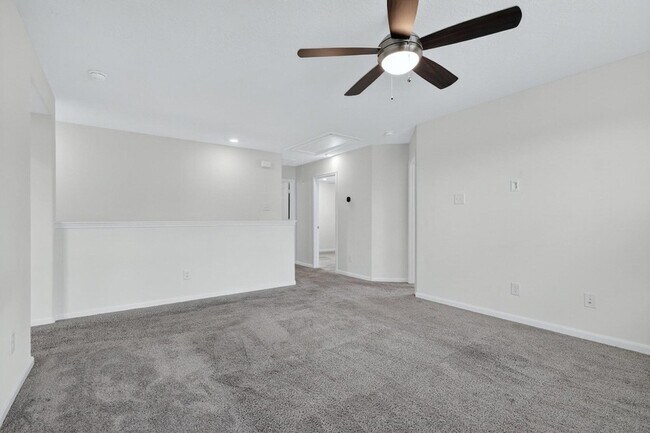 Building Photo - 3322 Nila Crk Dr