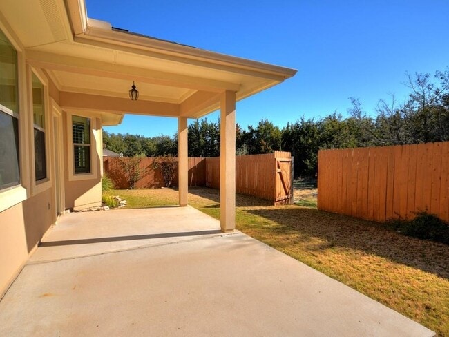 Building Photo - 2216 Lookout Range Dr