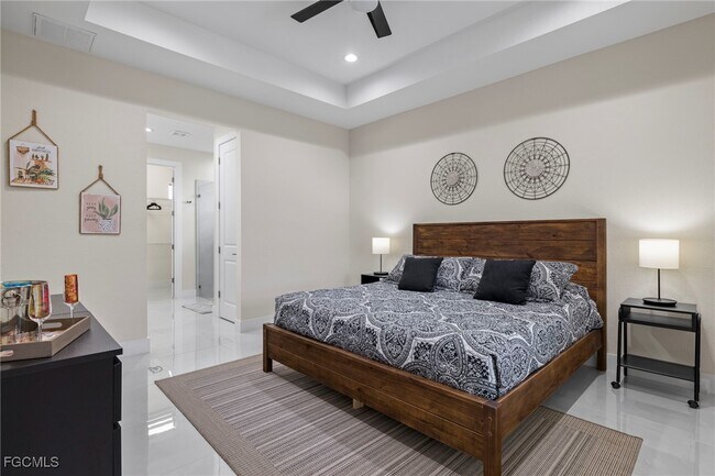 Building Photo - 1137 SW 18th Ct