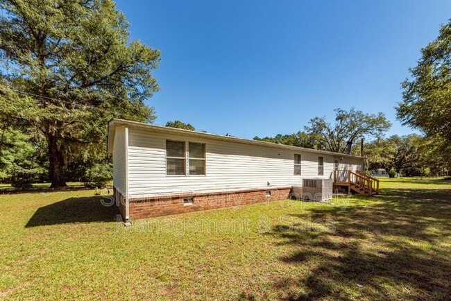 Building Photo - 3244 Thompson Heyward Dr