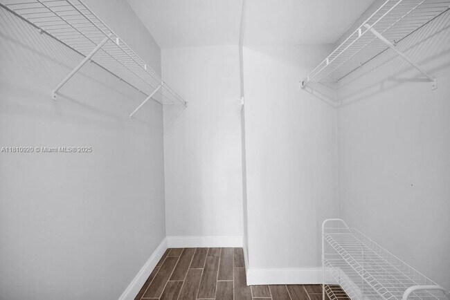 Building Photo - 4143 N Ocean Blvd