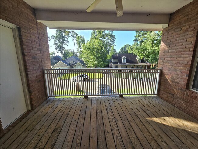 Building Photo - 3231 Hemingway Dr