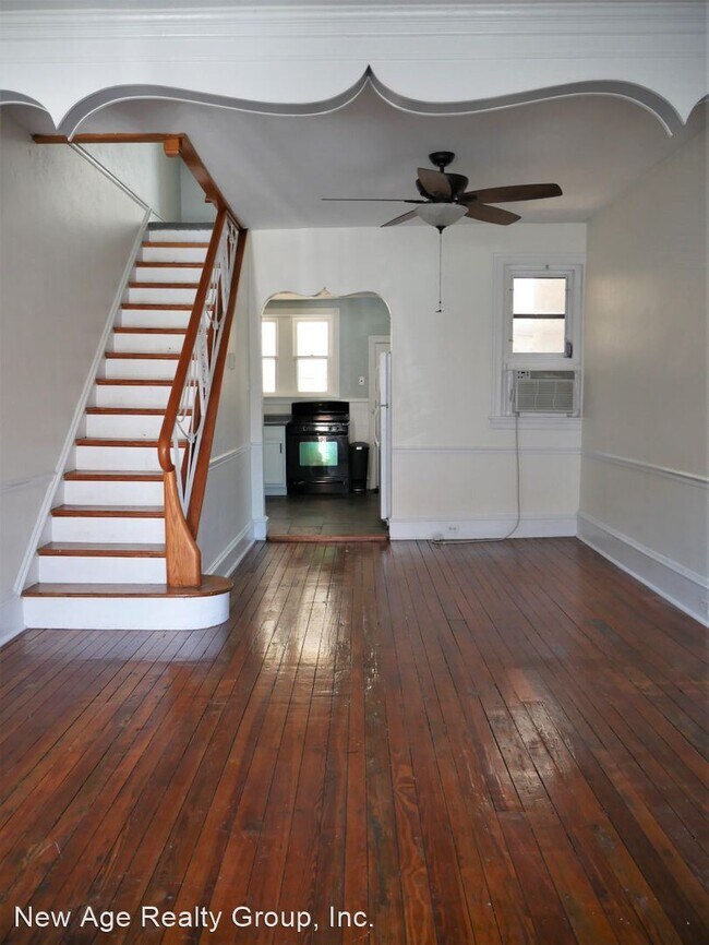 Building Photo - 3 br, 1.5 bath House - 1322 Mifflin Street