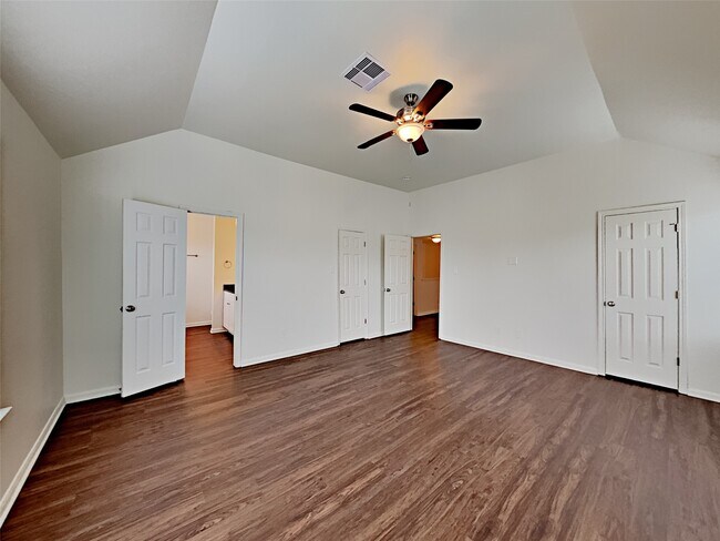 Building Photo - 6550 Garden Trail Ct