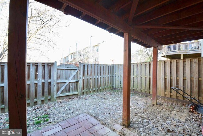 Building Photo - 7209 Burton Hill Ct