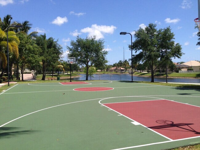 Building Photo - 8158 Rosalie Ln