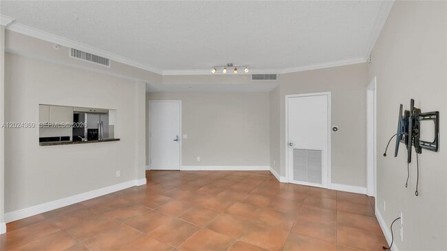 Building Photo - 2475 Brickell Ave