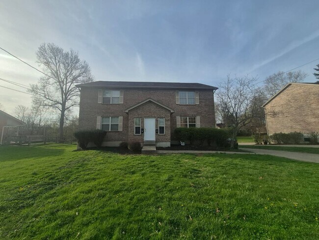 Building Photo - 13-15 Shenandoah Dr.
