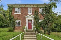 Building Photo - 3065 Bracken Woods Ln