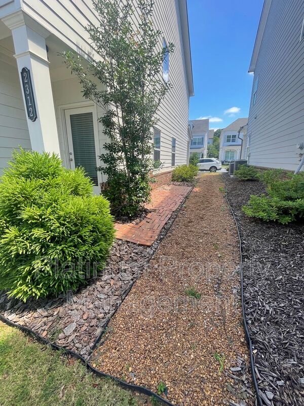 Building Photo - 2312 Echelon Ln