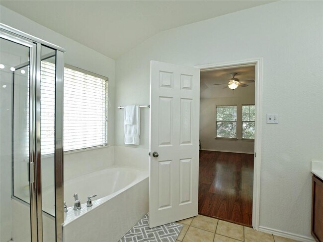 Building Photo - 1316 Diner Dr