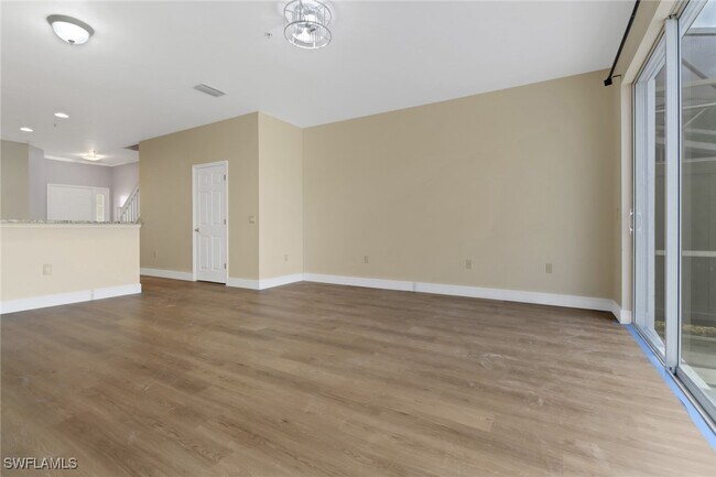 Building Photo - 936 Hampton Cir