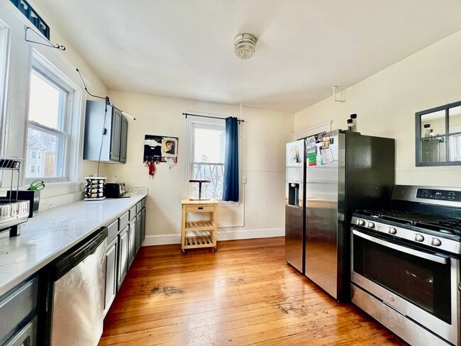 Primary Photo - 10 Perkins St