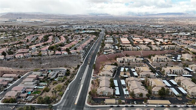 Building Photo - 2900 Sunridge Heights Pkwy