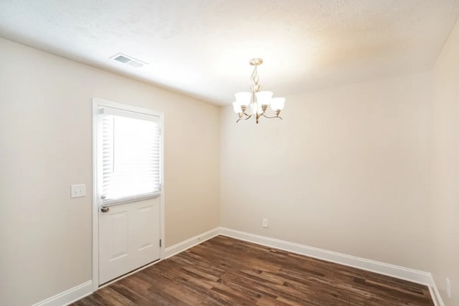 Building Photo - 1073 Berra Dr