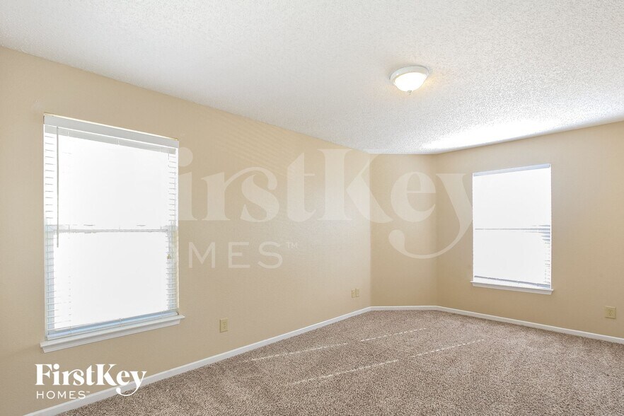 Building Photo - 12916 Courage Crossing