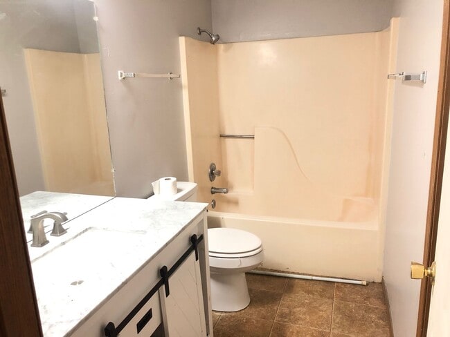 Building Photo - 1414 Croxton Ave