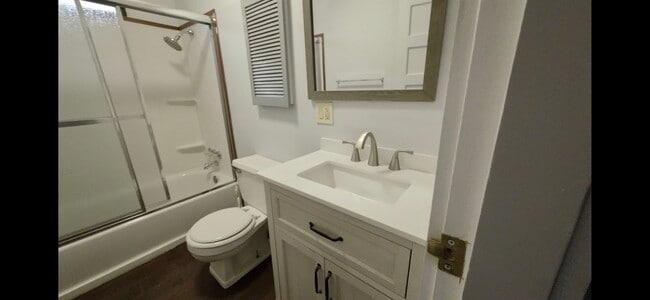 Building Photo - 3 Bed / 2 Bath Custom Pioche House