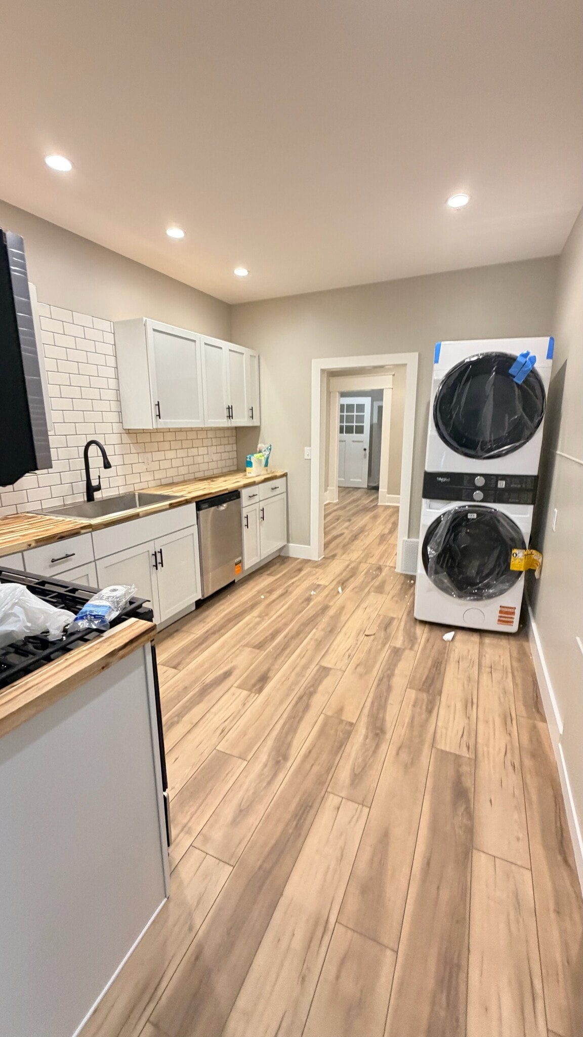 Kitchen 1 - 812 W Main St