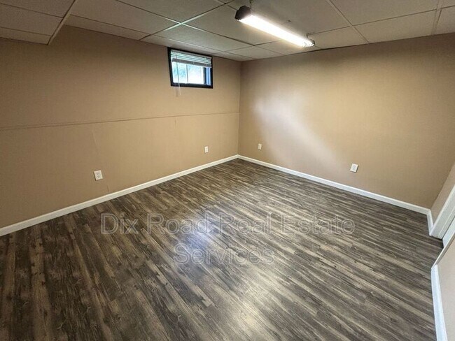 Building Photo - 1148 Blackwell Dr