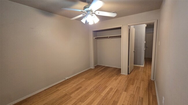 Building Photo - 7913 Grove Ridge Dr