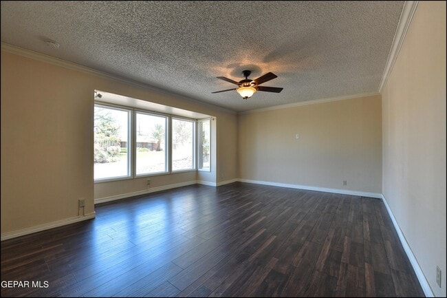 Building Photo - 424 Stonebluff Rd