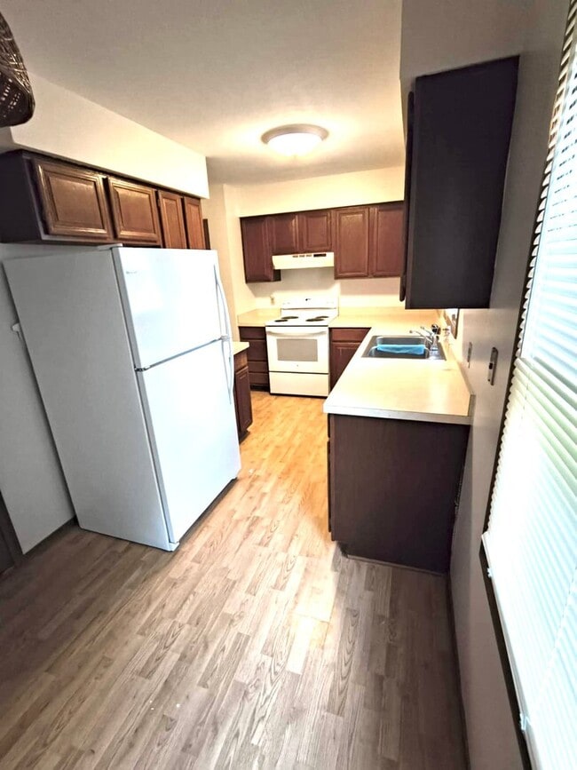 Building Photo - 4208 Foxfire Ct