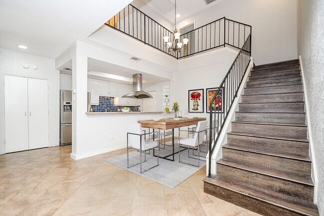 Building Photo - 1116 Bering Dr